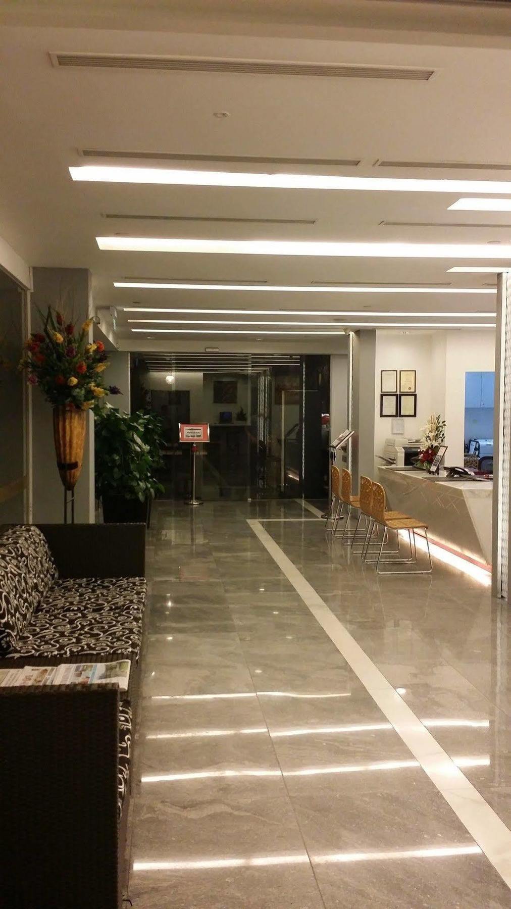 Ji Hotel Orchard Сингапур Екстериор снимка